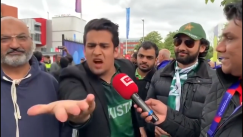 Maro mujhe maro meme
